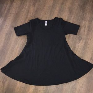 Lularoe perfect tee